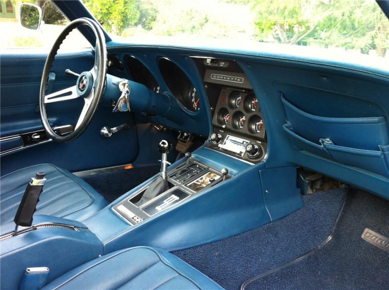 1972 Corvette interior