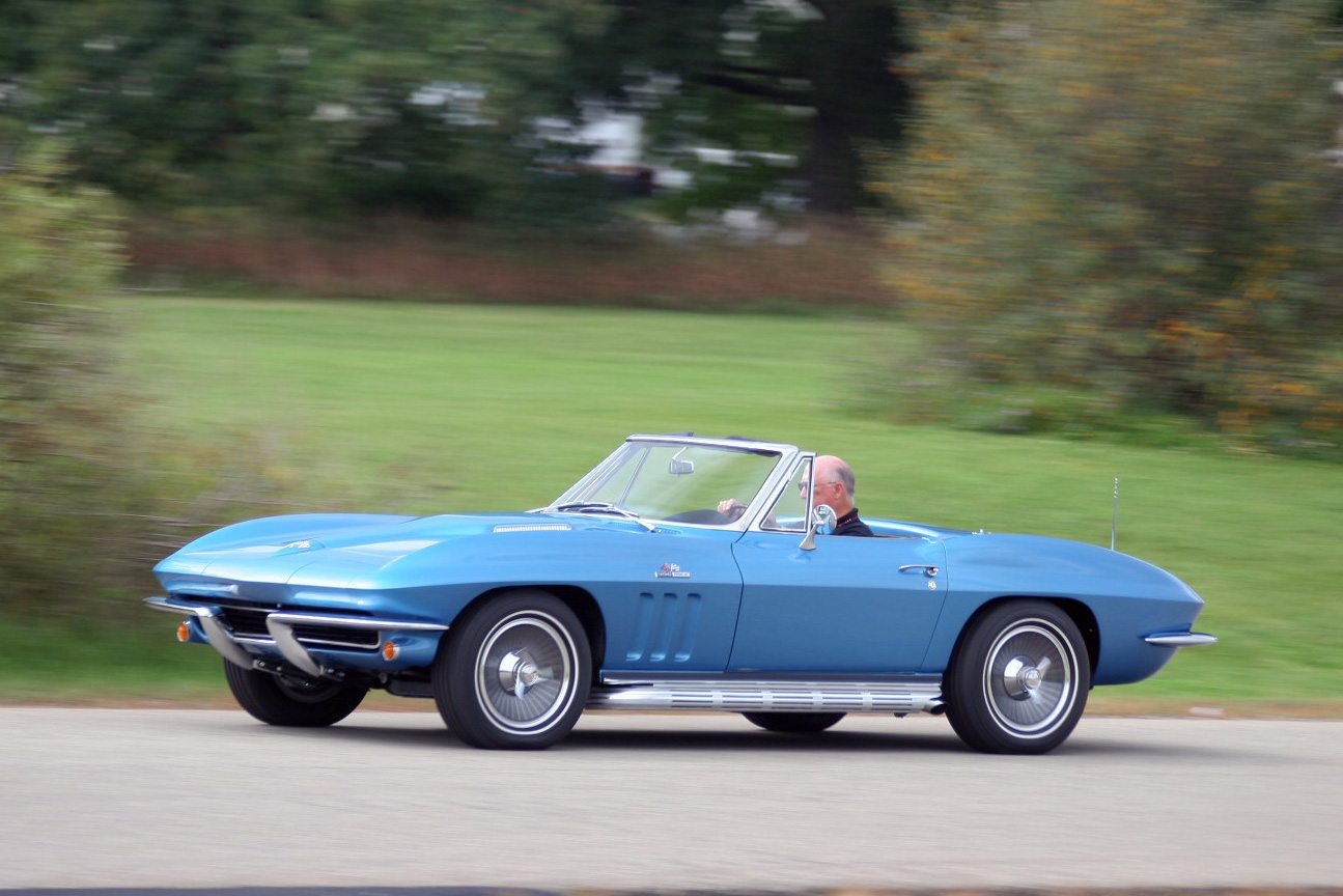 1965_396_Corvette_Convertible_28.jpg