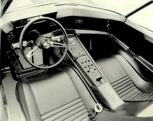 Mako Shark II's interior