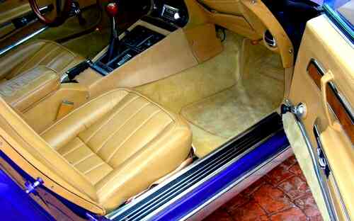 Corvette custom interior 1970