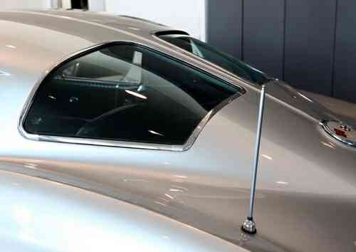963 Sting Ray's split rear-window