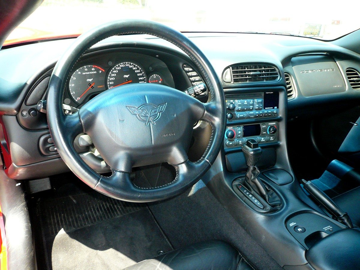 2000 Corvette Interior