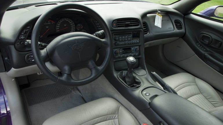 2000 Corvette Interior