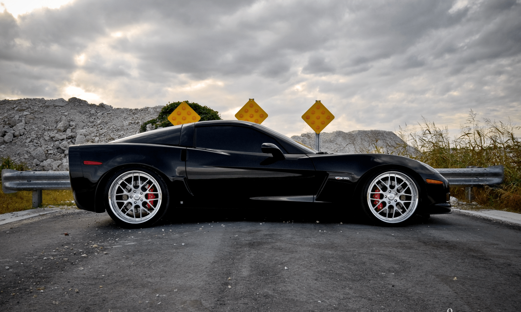 2005 C6 Corvette Pictures & Images.