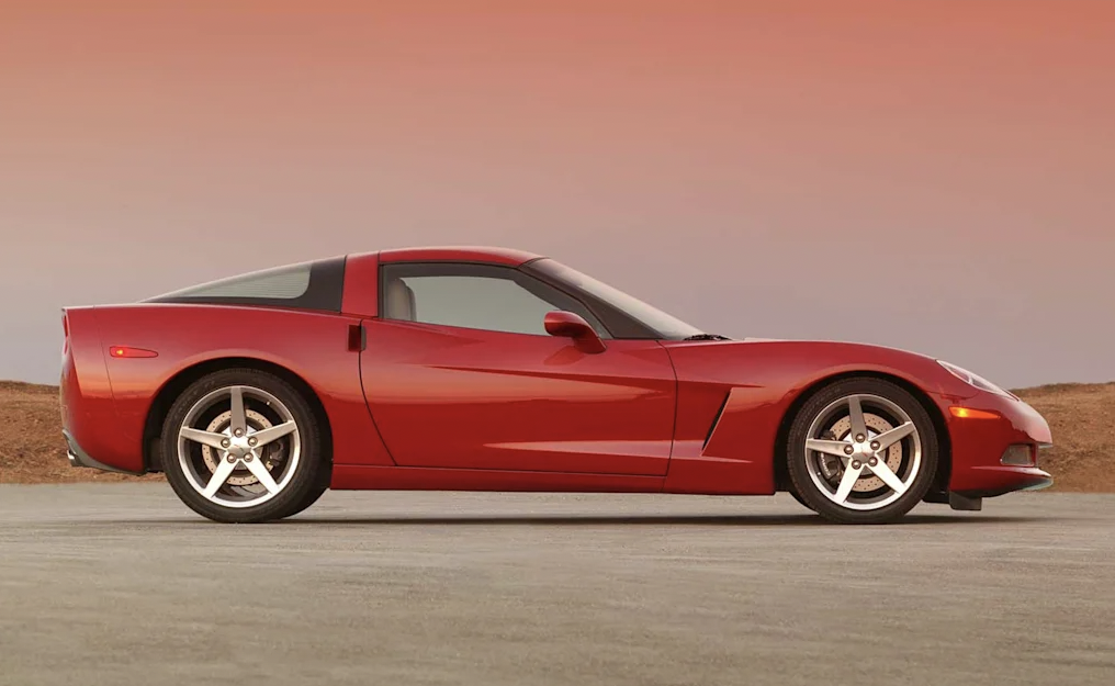 The rear deck of the C6 Corvette