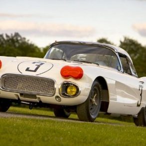 the 1960 No. 3 Cunningham Corvette
