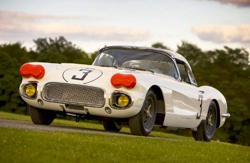 the 1960 No. 3 Cunningham Corvette