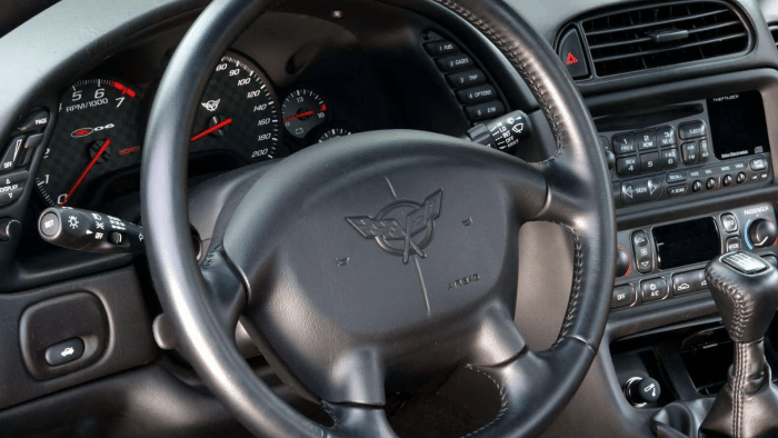 2004 Corvette Z06 interior