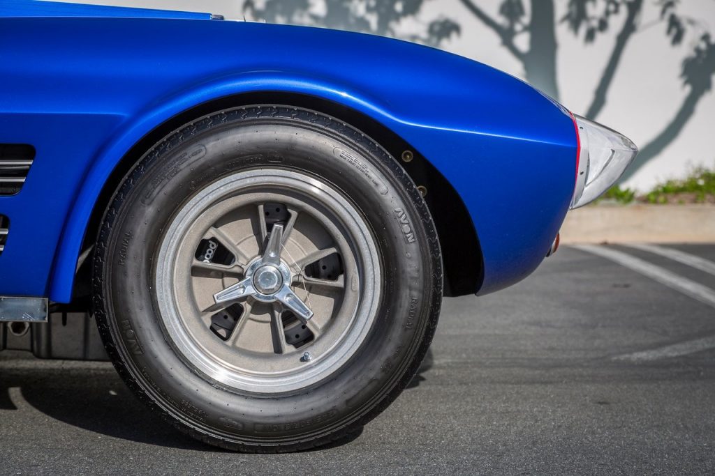 '63 CORVETTE GRAND SPORT MAG WHEELS WITH KNOCK OFFS 12 HOUR WIN
