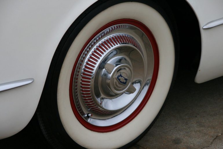 1954 Corvette wheels