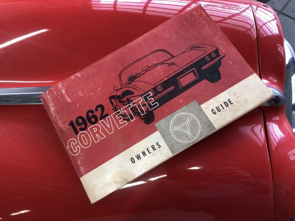 1962 Corvette C1 manual