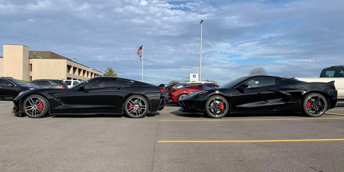 C7 and C8 side by side, side profile nose to tail