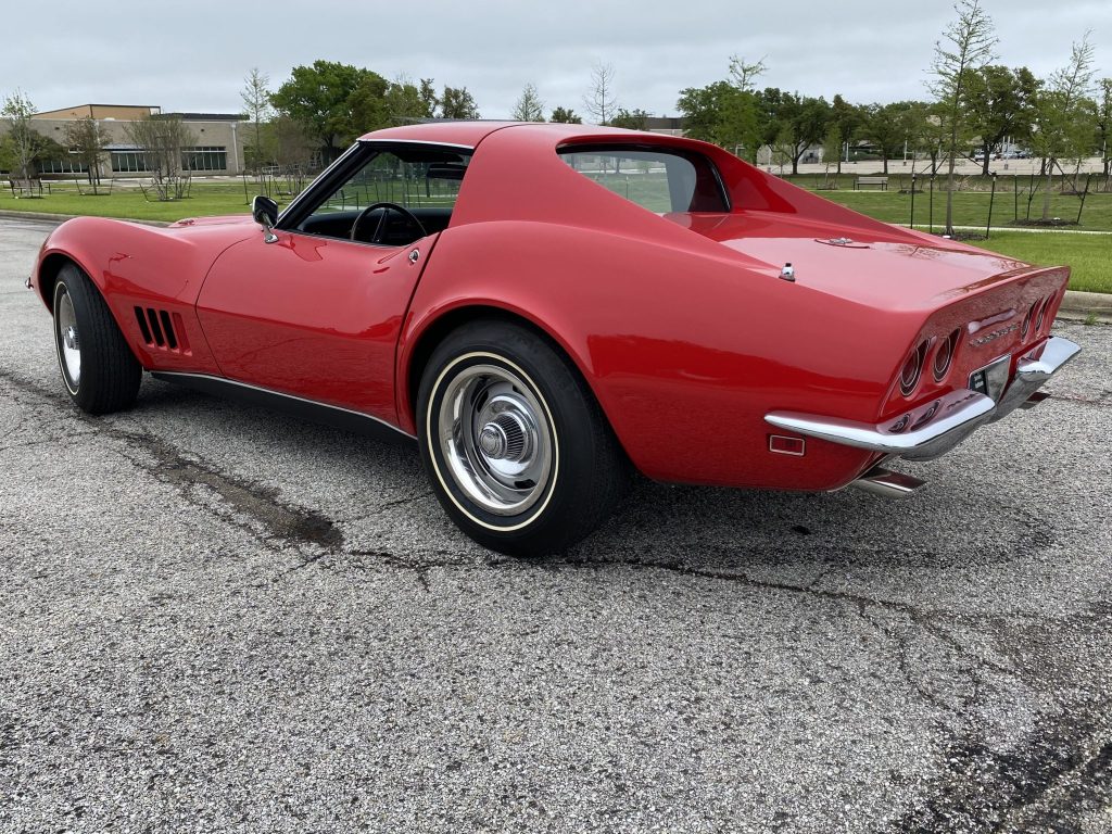 1968 Corvette Coupe.