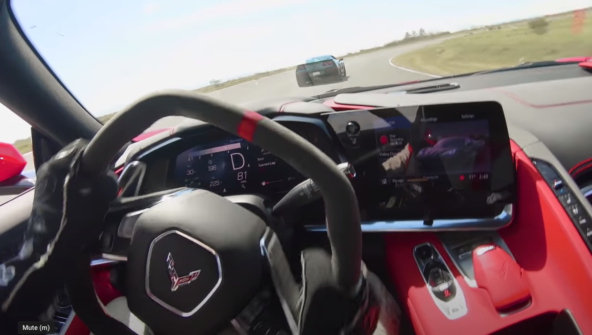 Corvette C8 Battles McLaren On Track [VIDEO]