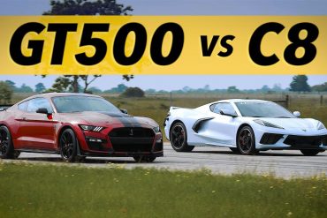 2020 Ford Shelby GT500 vs 2020 Corvette C8