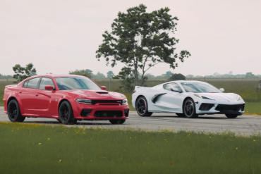 hellcat vs c8 corvette