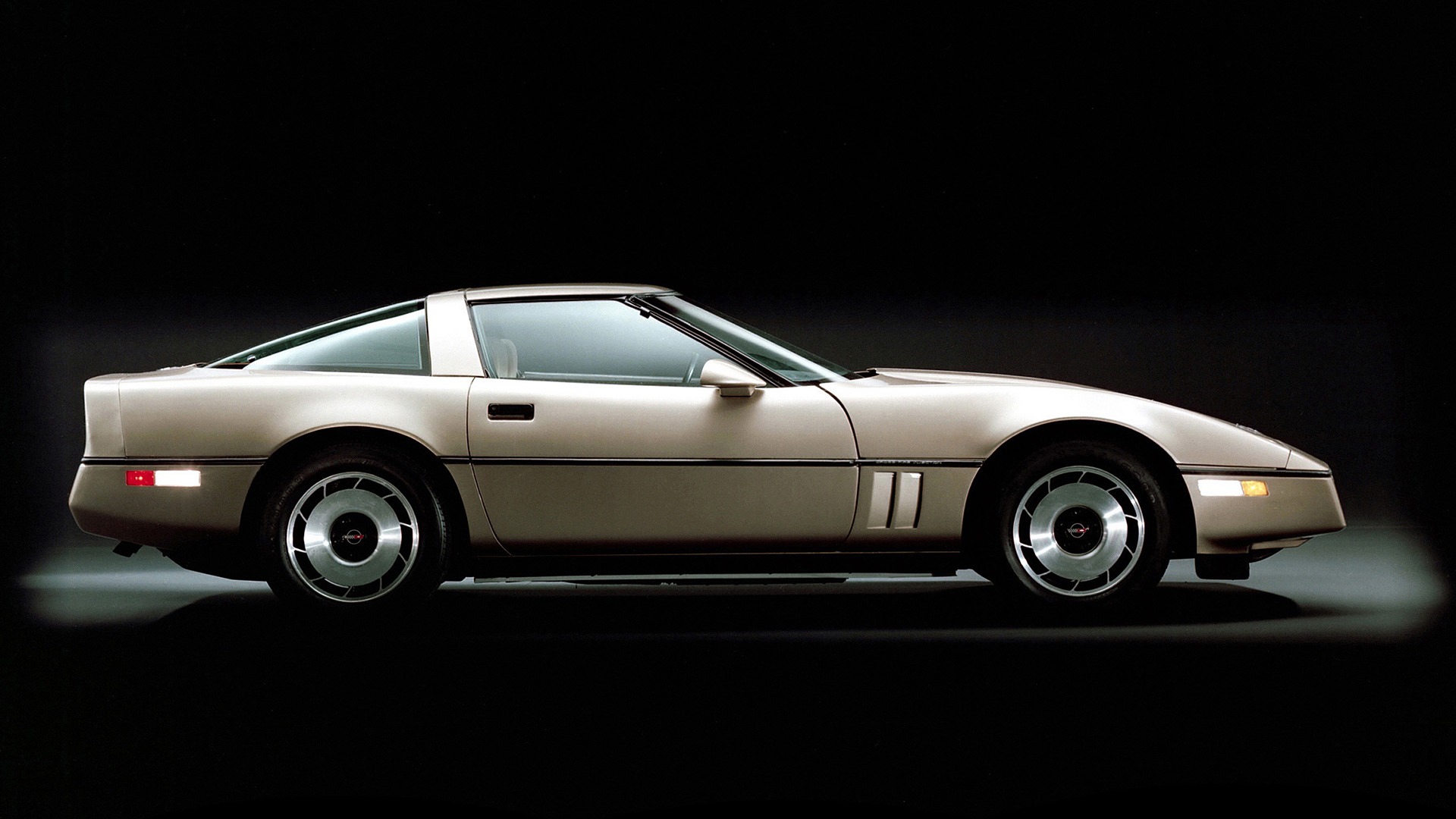1984 Corvette Wallpapers