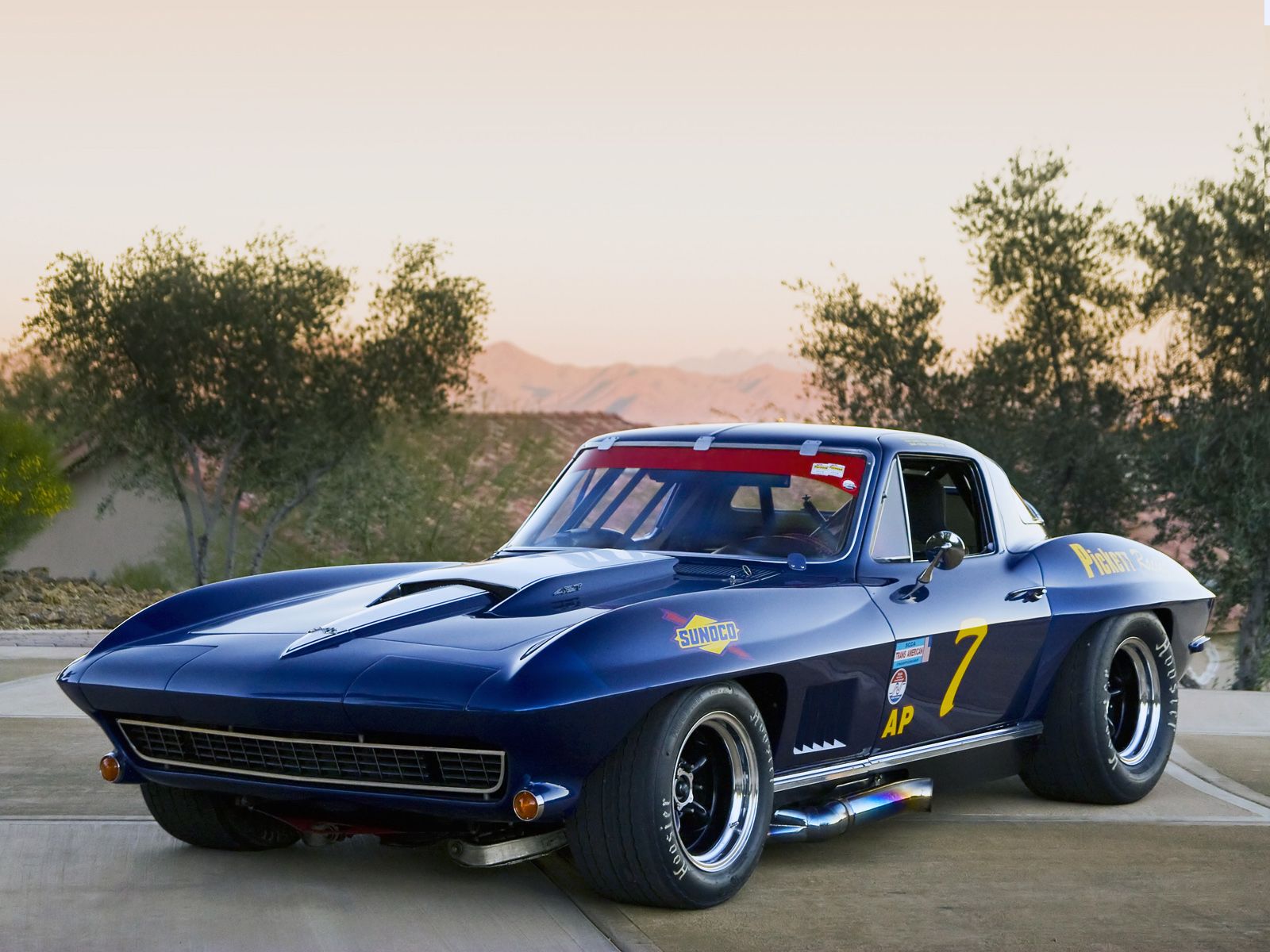 1967 Corvette Wallpapers