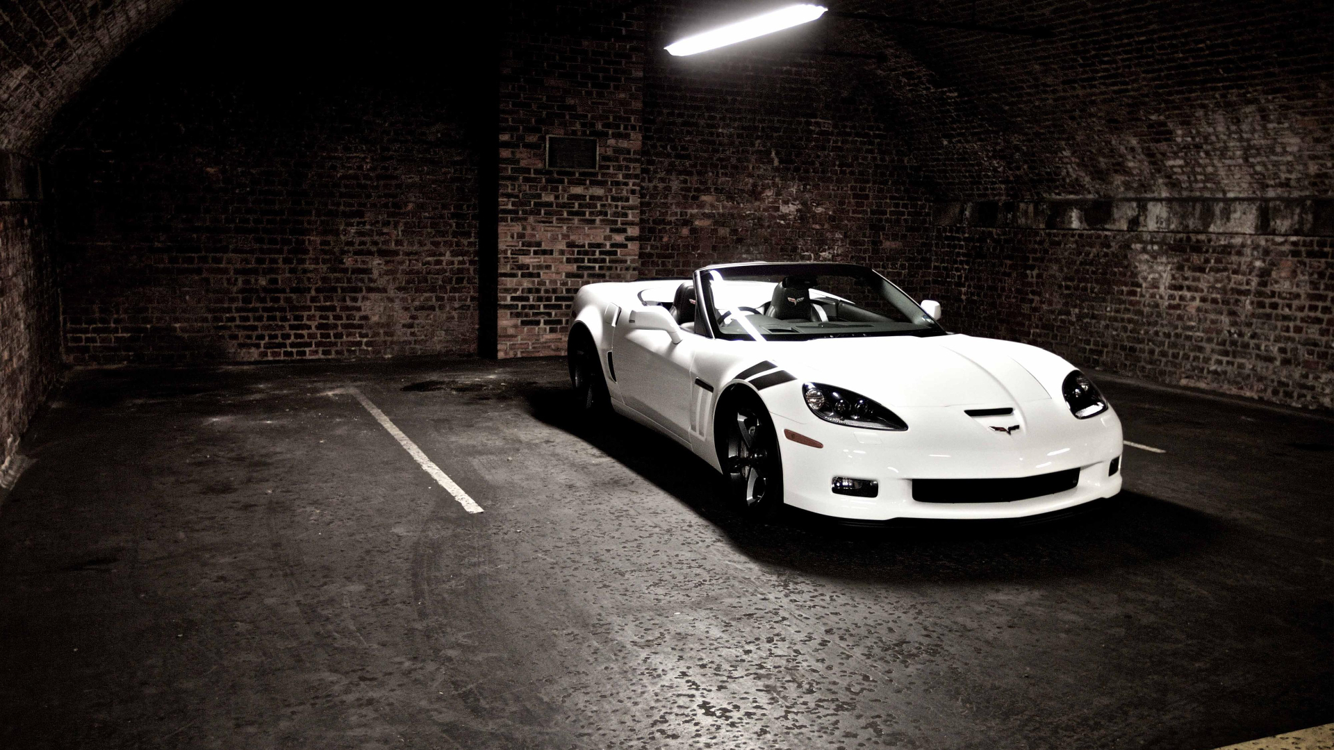 White Corvette Wallpapers