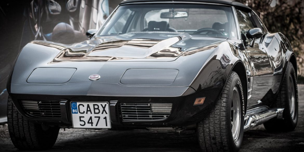 1976 Corvette Wallpapers