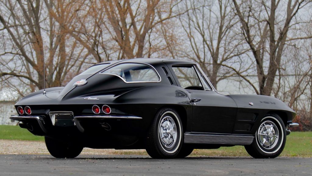 LOT F55 - A 1963 Split Window Coupe