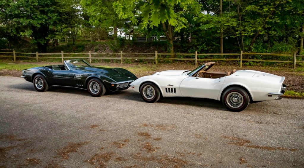 LOT F123 - A PAIR of 1969 L88 Corvettes