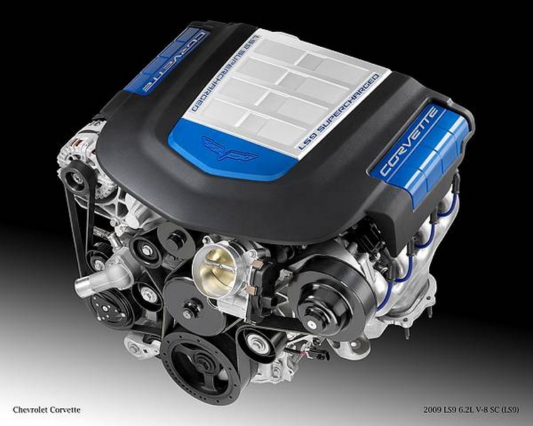 LS9 Engine with cover