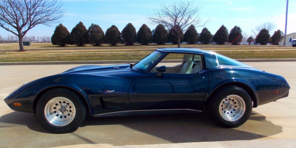 This is a 1978 C3 Corvette