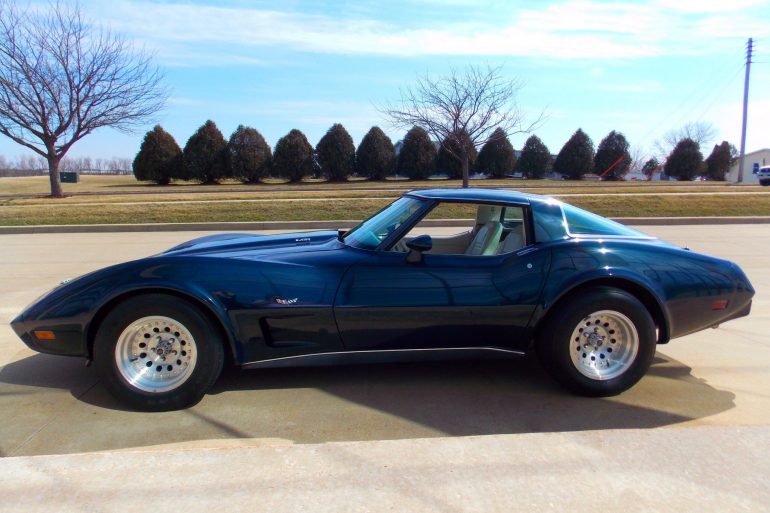 This is a 1978 C3 Corvette
