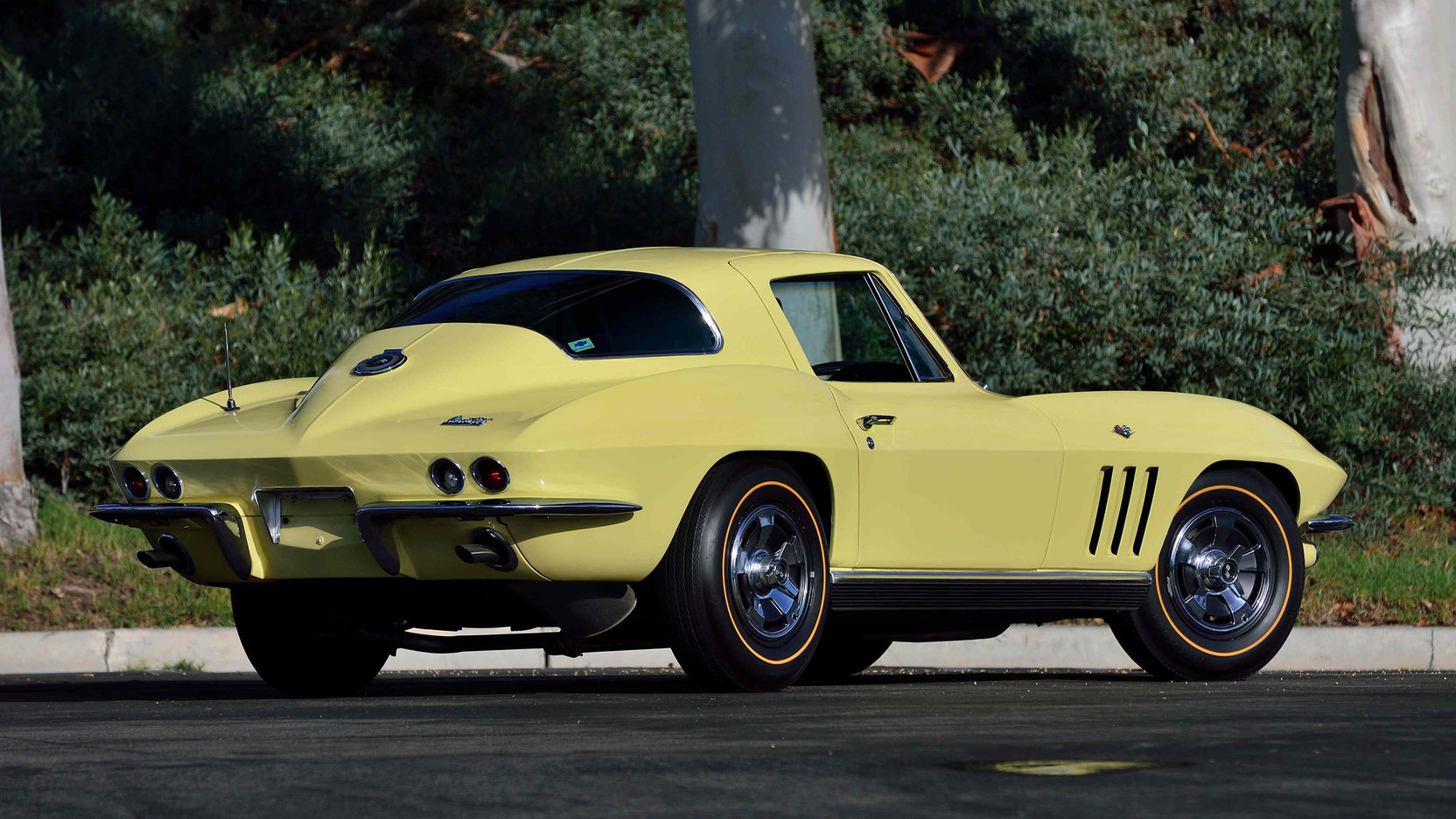Chevrolet corvette yellow