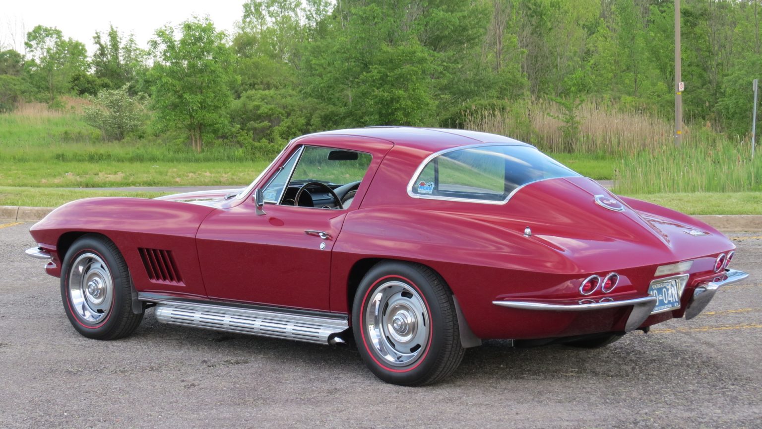 Marlboro Maroon 1967 Chevrolet Corvette