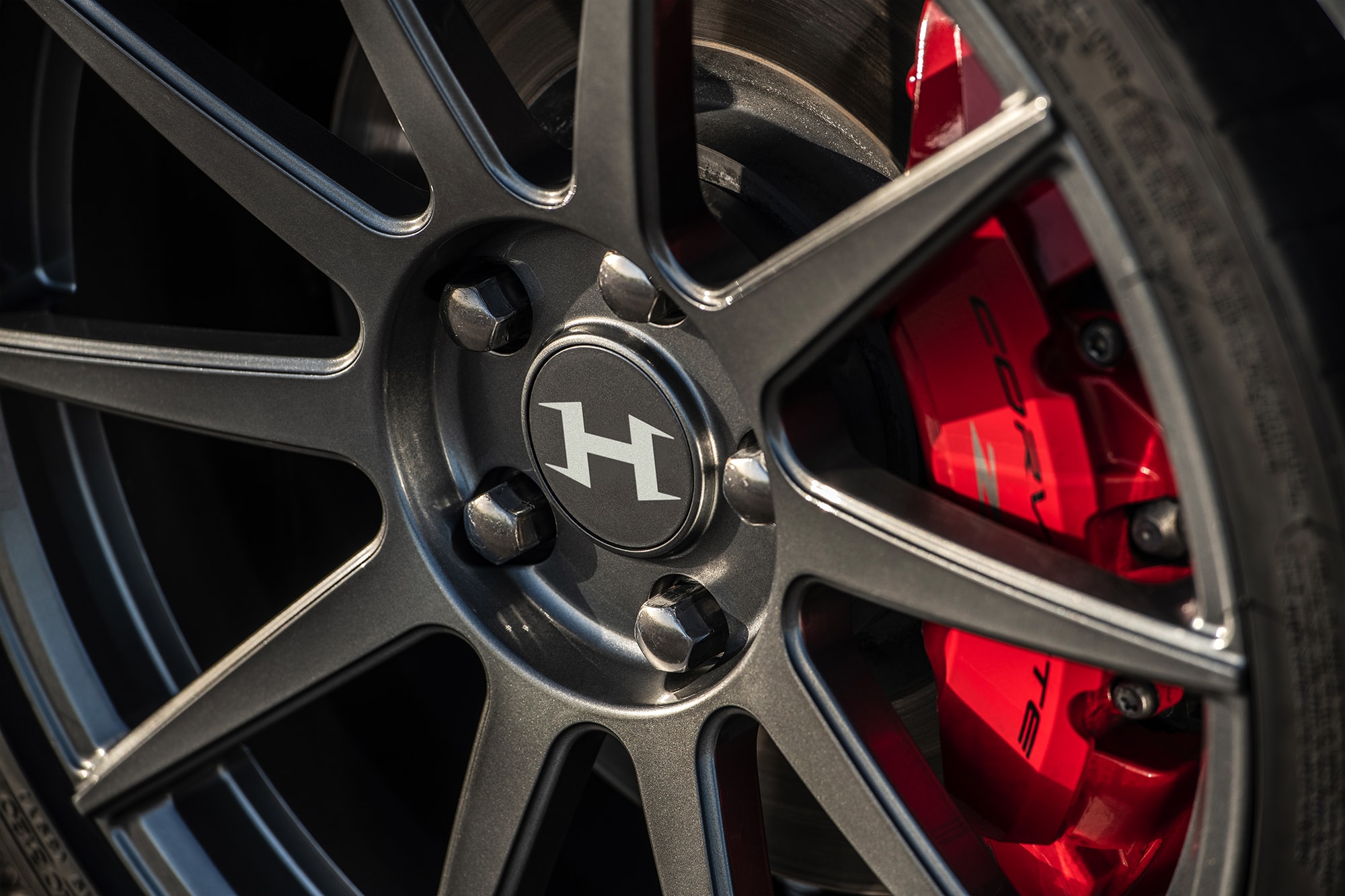 hennessey-c8-wheel-h-logo-2-16-min | | CorvSport.com