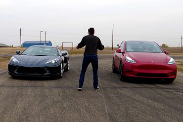 corvette vs tesla