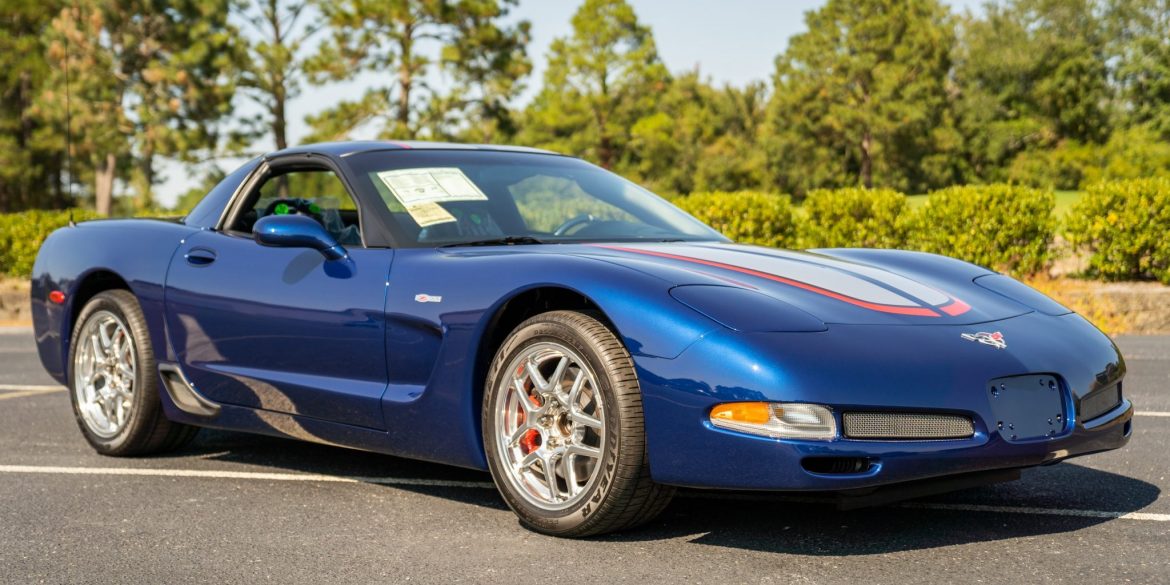 2004 Chevrolet Corvette Commemorative Edition