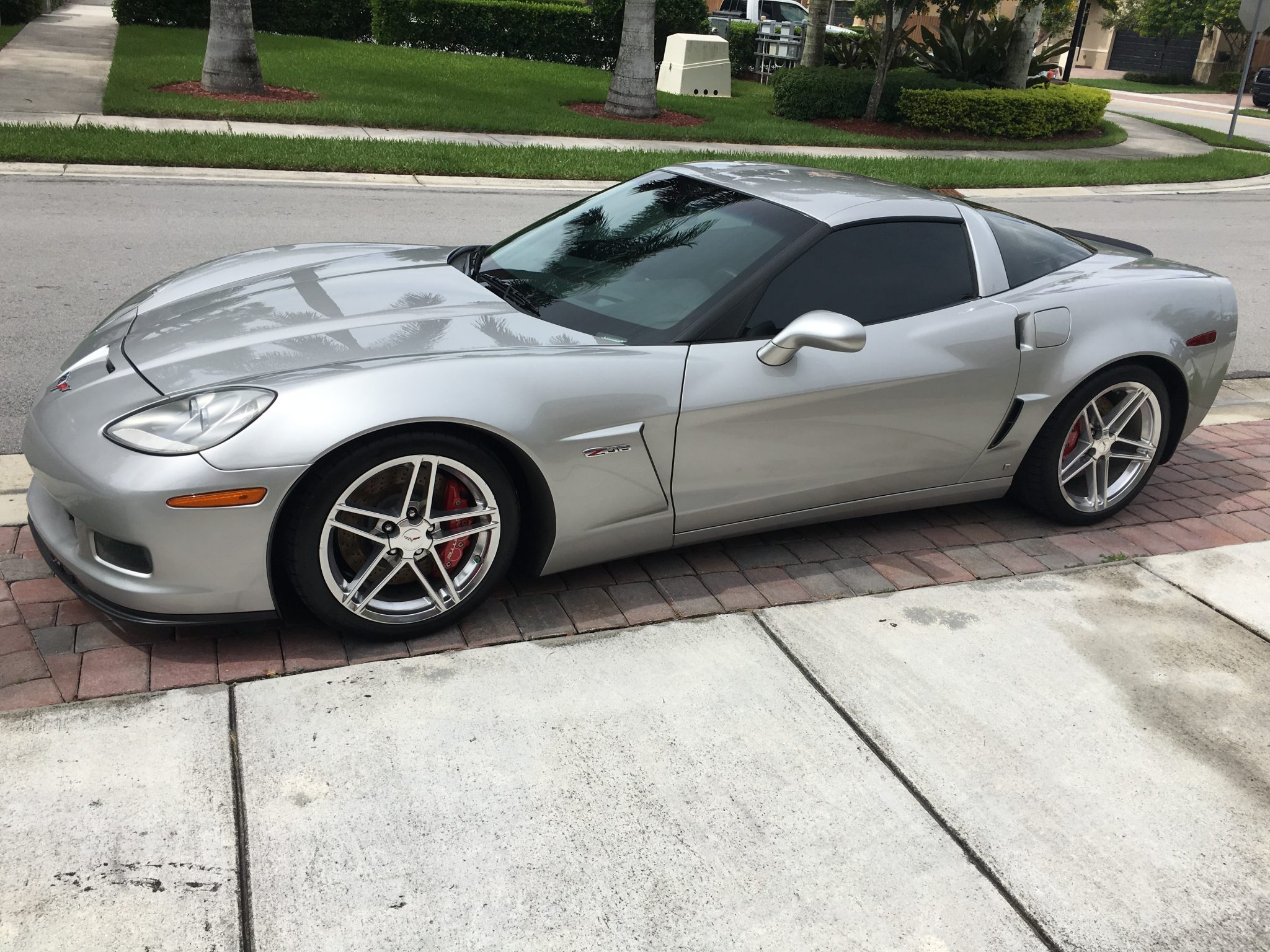 Machine Silver 2006 Chevrolet Corvette