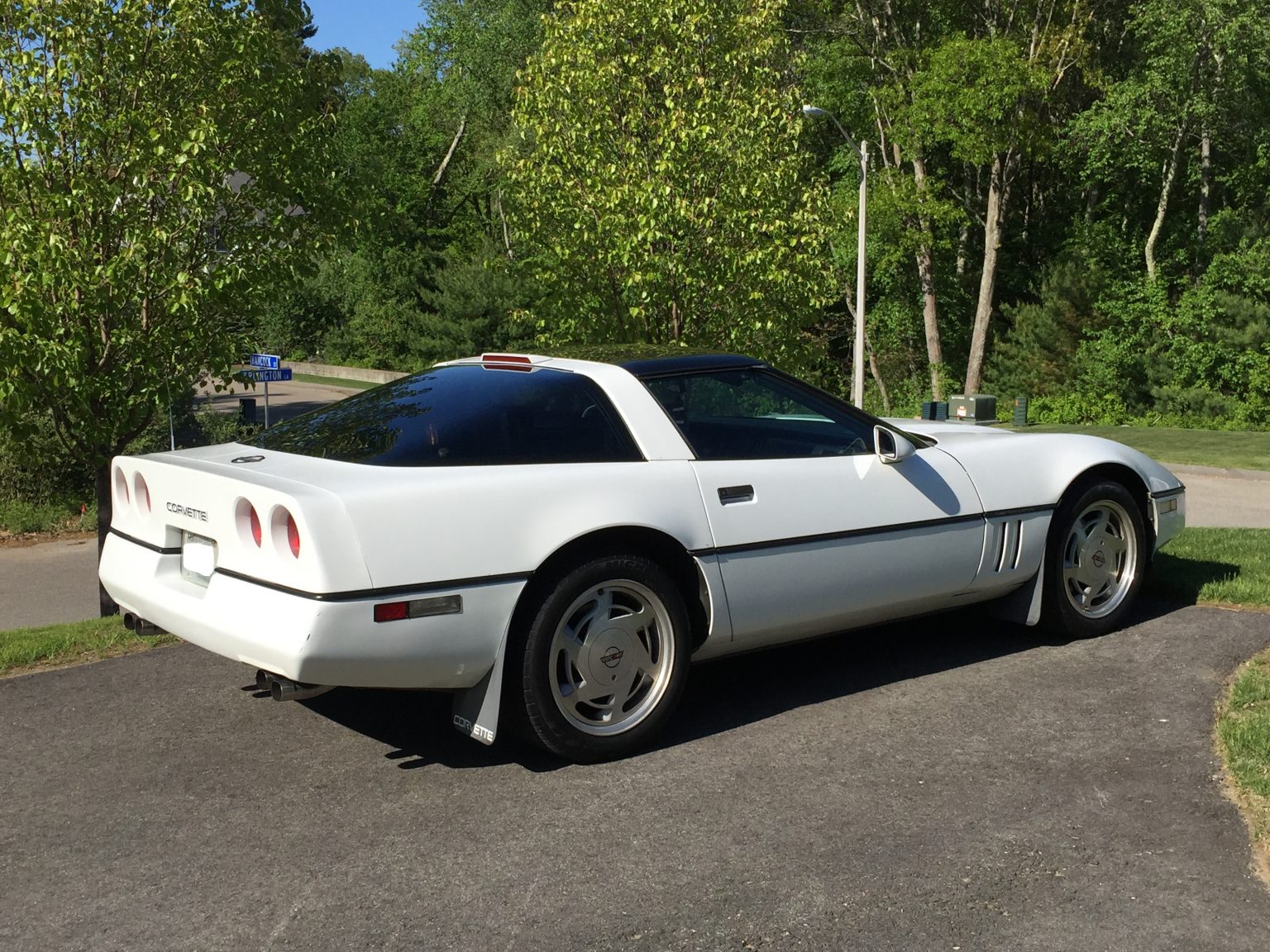 White 1989 Chevrolet Corvette