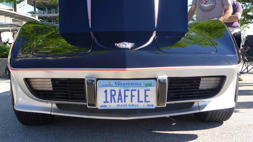 1RAFFLE vanity plate