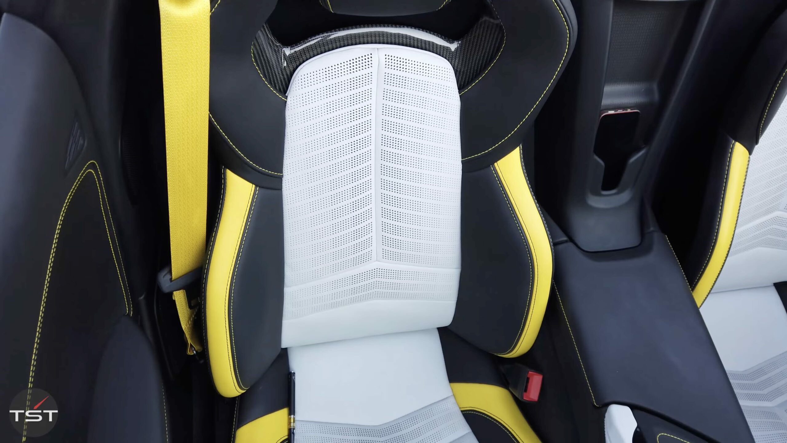 a view of the driver's seat of the 2021 C8 Stingray Corvette 3LT