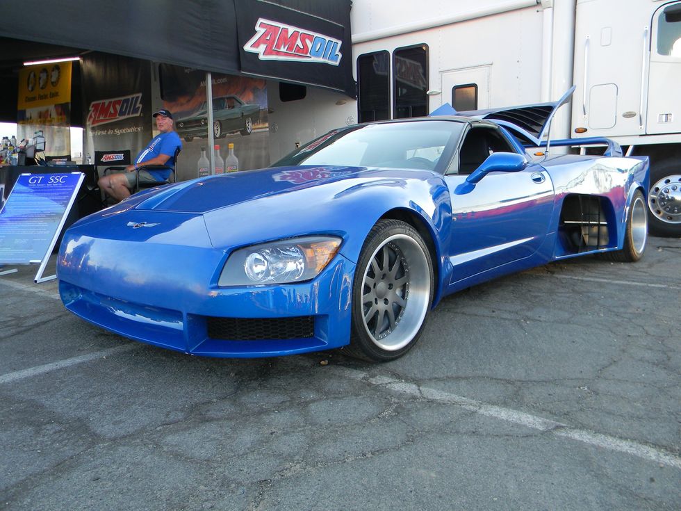 The GT-55C is a twin LT4-powered super car built around a C5 Corvette chassis.