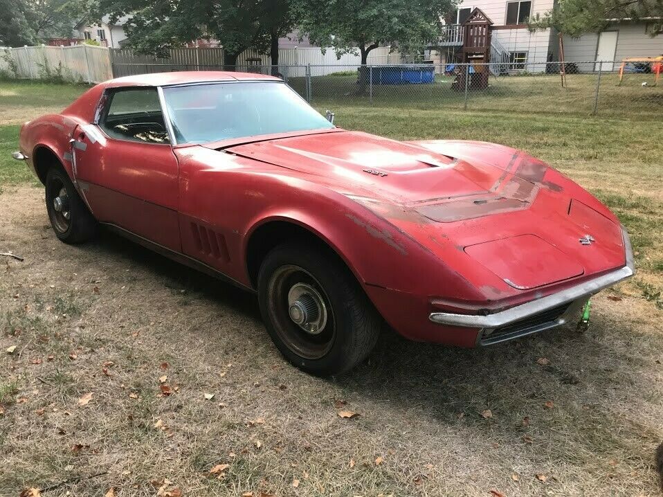 For Sale: A numbers-matching 1968 Corvette 427/400HP with a 4-speed manual transmission.