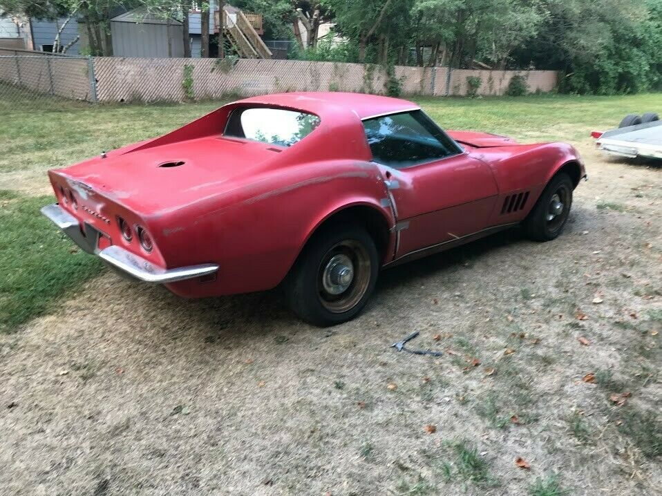 For Sale: A numbers-matching 1968 Corvette 427/400HP with a 4-speed manual transmission.