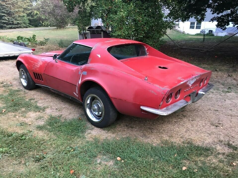 For Sale: A numbers-matching 1968 Corvette 427/400HP with a 4-speed manual transmission.