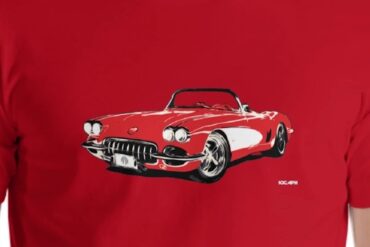 The 62 Corvette C1 shirt, available on 100MPH for $29.95 USD
