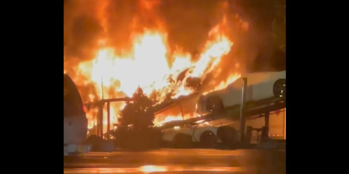 2022 Corvette C8s on fire just North of Nashville, Tennessee