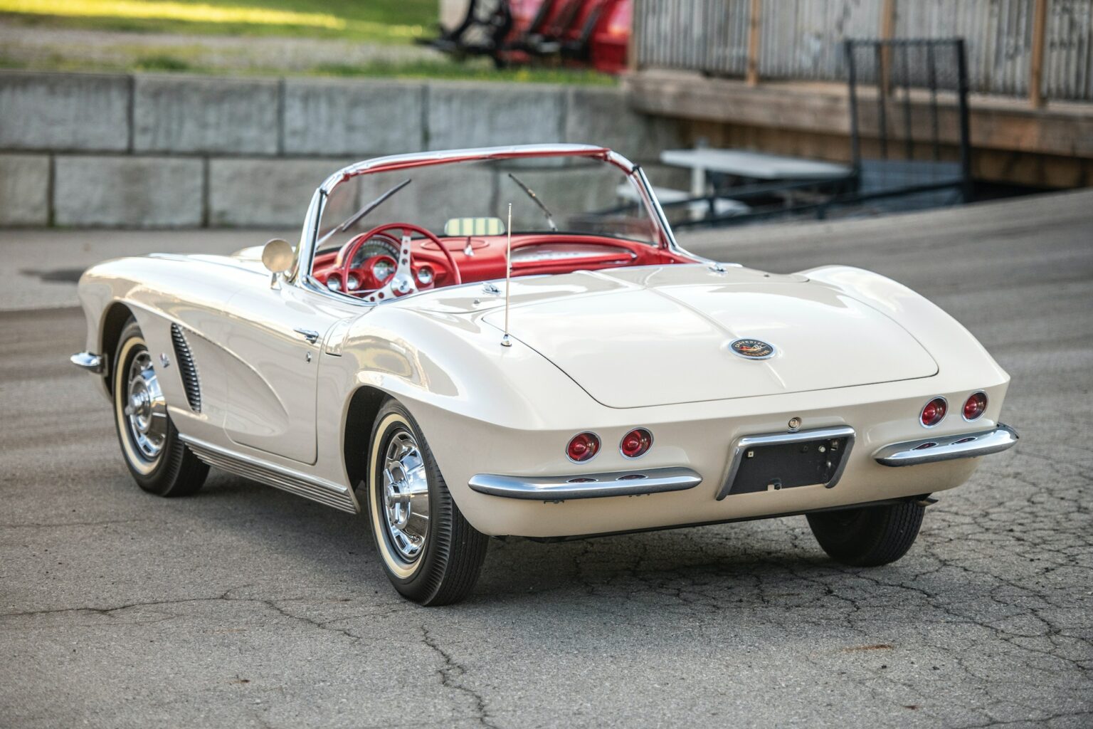 For Sale 1962 Chevrolet Corvette (C1) For Sale 1962 Chevrolet Corvette (C1)