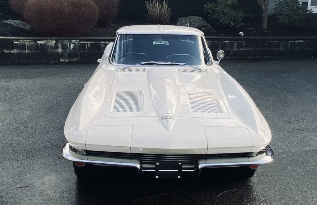 FOR SALE: A stunning 1963 Corvette split window coupe.