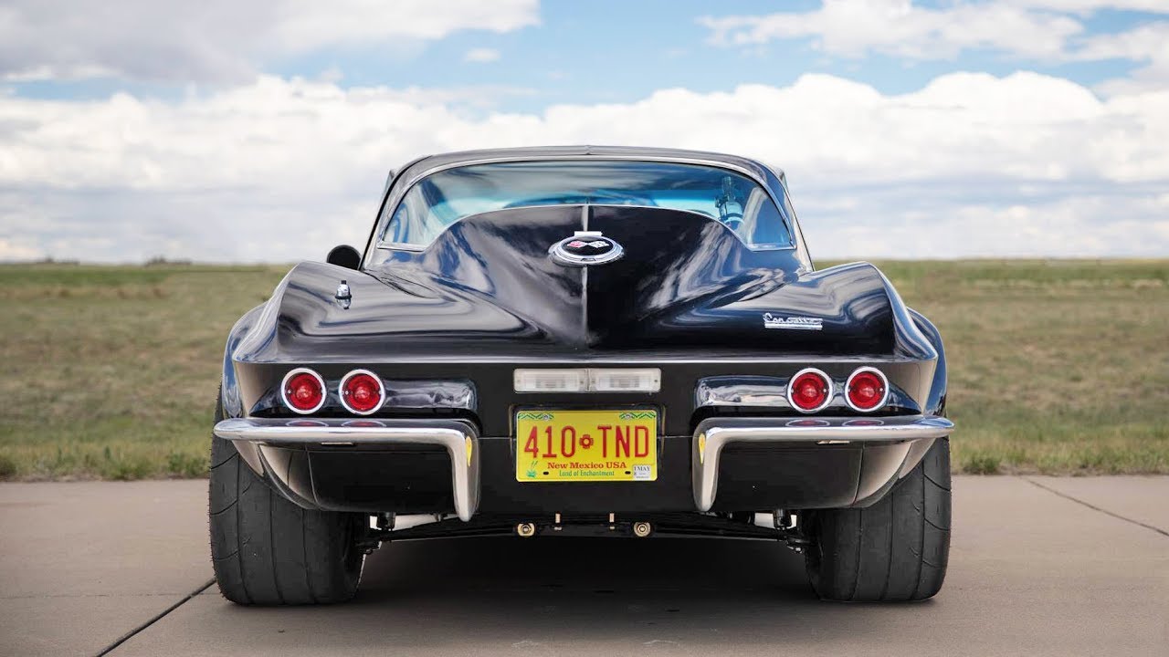 1967 C2 Corvette Beating Supercars