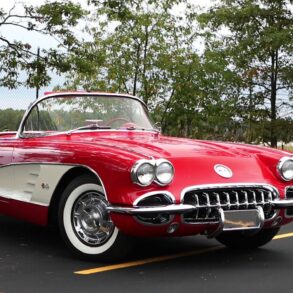 Which Looks Better? A 1959 Corvette Or 1956 Thunderbird?