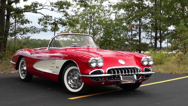 Which Looks Better? A 1959 Corvette Or 1956 Thunderbird?