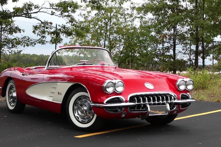 Which Looks Better? A 1959 Corvette Or 1956 Thunderbird?